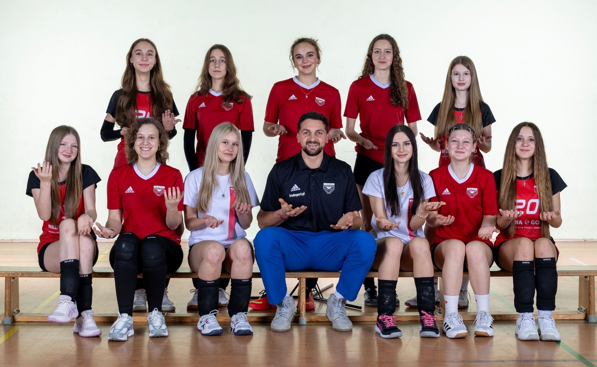 [LANG1]OPEN DZIEWCZĘTA[/LANG1]